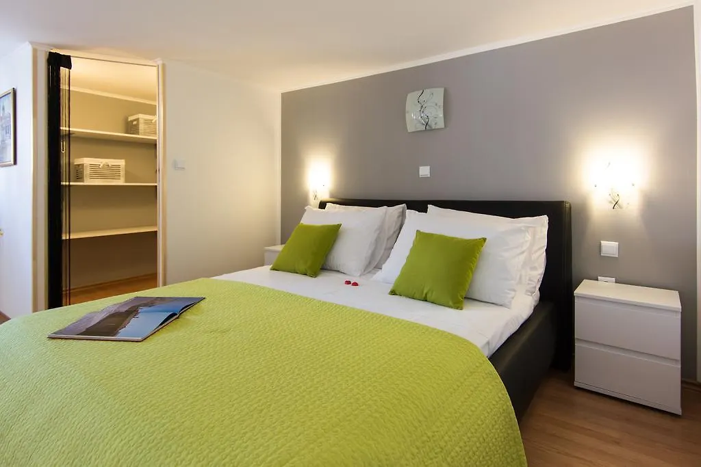 Apartments Storia Trogir